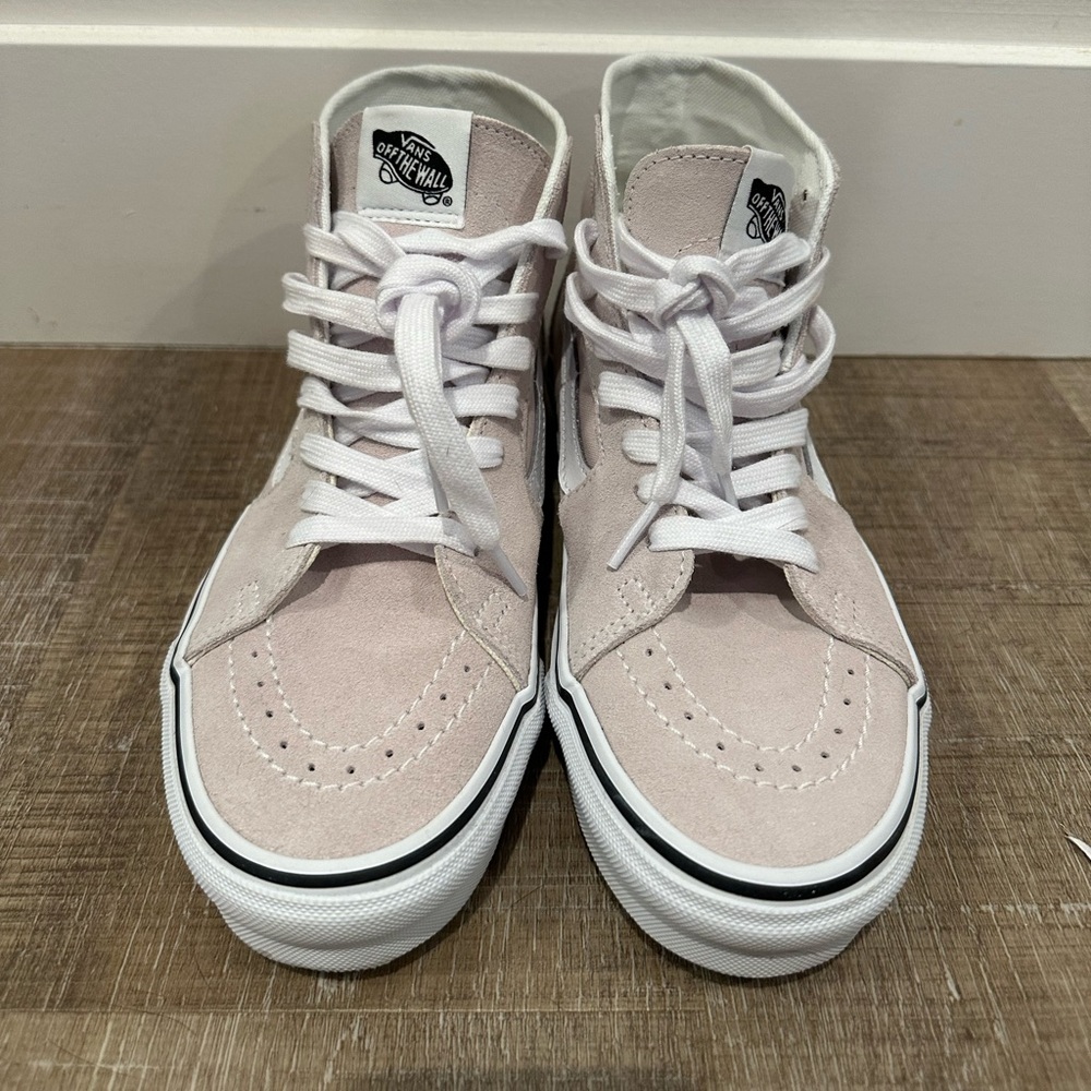Vans women’s suede/canvas SK8 HI-tapered shoe. 7.5. Color lilac ash. Like new.